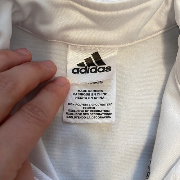 Adorable - Picture 2 of 4